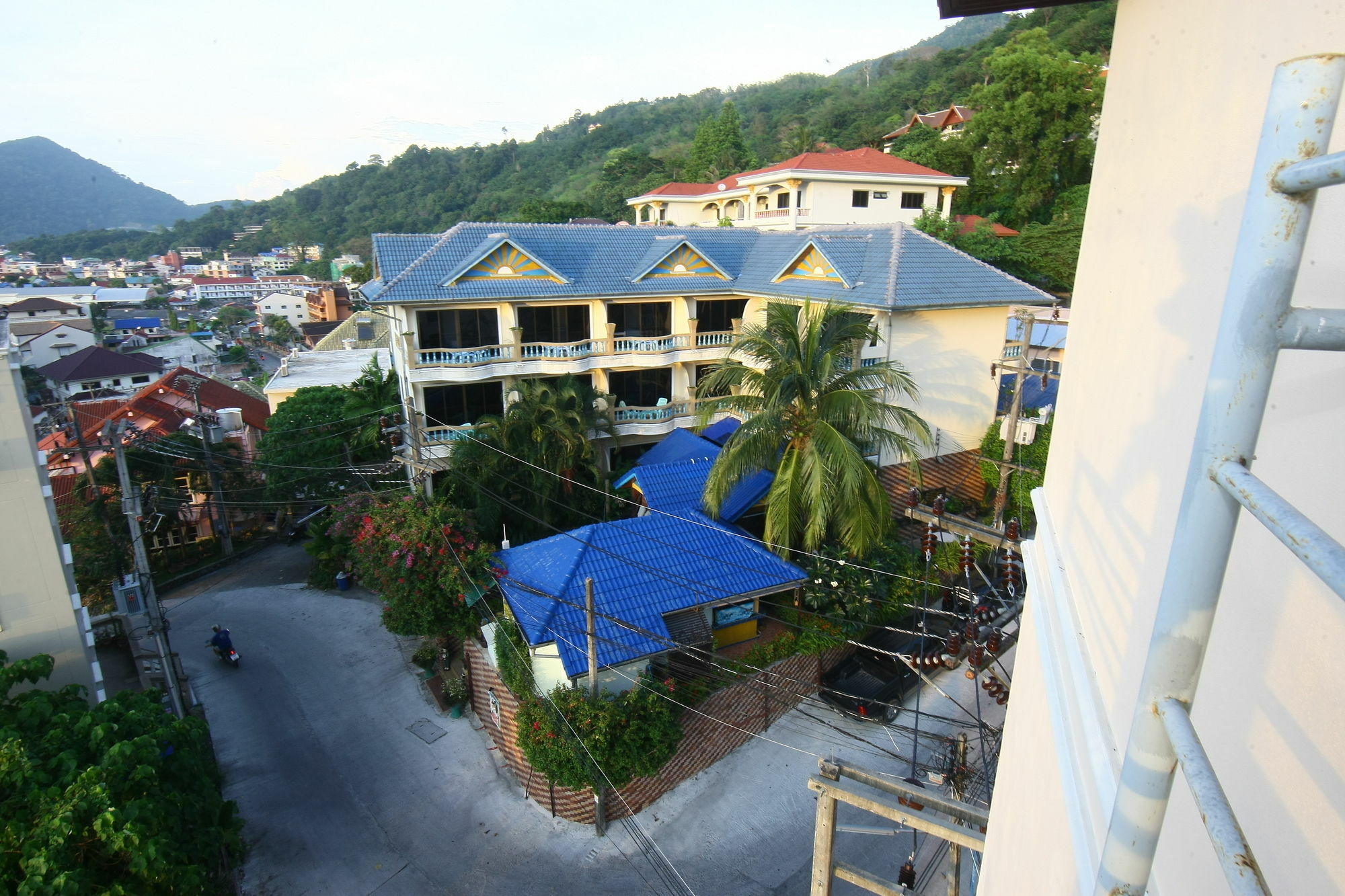 Patong Sunbeach Mansion ภายนอก รูปภาพ